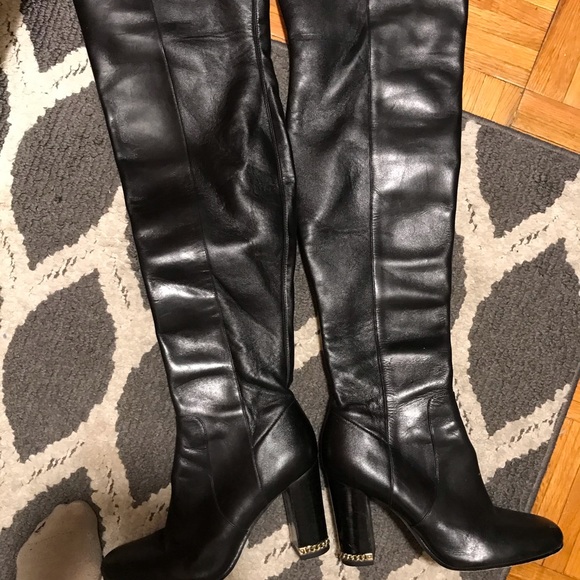 Michael kors leather boots! - Picture 1 of 7
